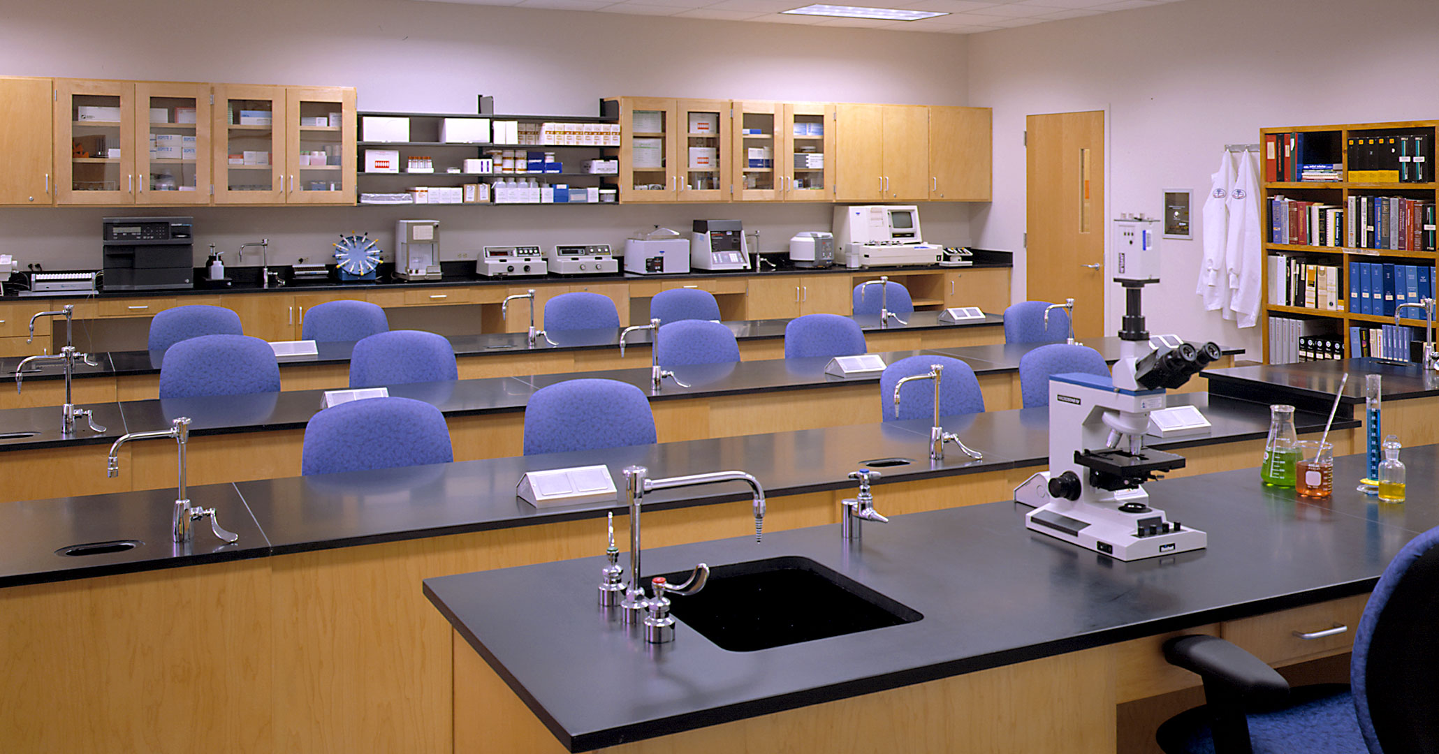 Boudreaux architects created modern interior classrooms for Midlands Technical College’s Health Science Building.
