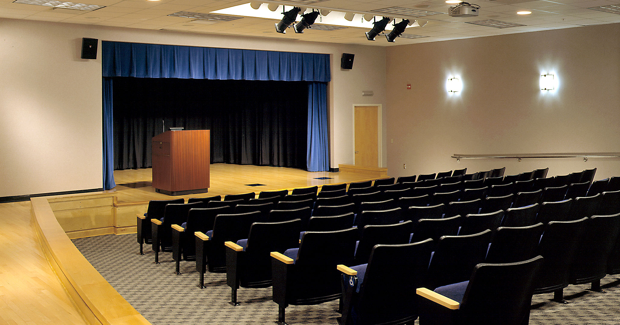 Midlands Technical College worked with Boudreaux architects to design auditorium classrooms for the Airport Campus.